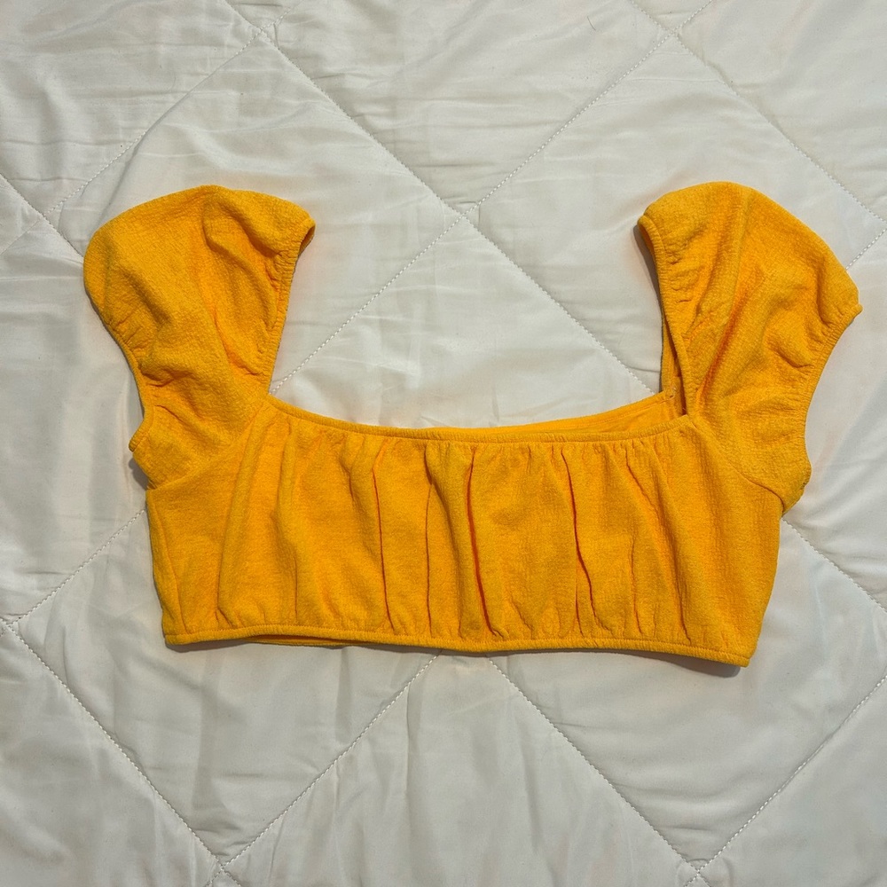 crop top
